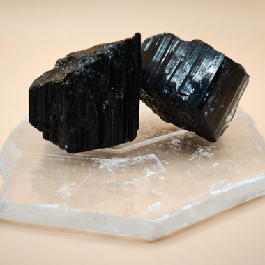 Krystaller for Beskyttelse og Rensning