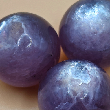 Krystaller for Indre Ro og Balance