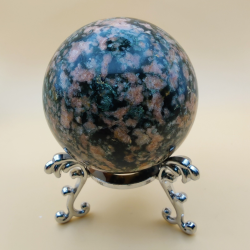 Grn ametyst med Epidot og Solsten Kugle