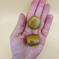 Brun Aventurin Lommesten