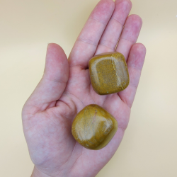 Brun Aventurin Lommesten