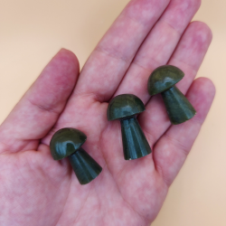 Mini Svampe i Calcit