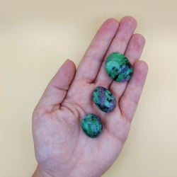 Rubin Zoisit Lommesten