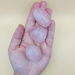 Rosakvarts Lommesten