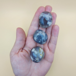 Sort blomster agat lommesten