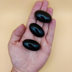 Sort Obsidian Lommesten