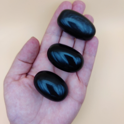 Sort Obsidian Lommesten