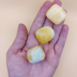 Gul Calcit Lommesten