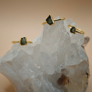 Moldavit Ring i Forgyldt s925 S�lv