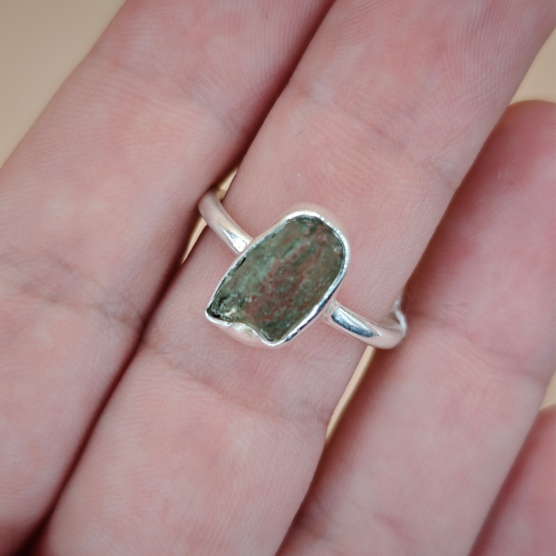 Moldavit Ring i s925 S�lv