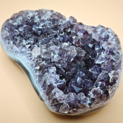 Poleret Ametyst geode med Orca agat