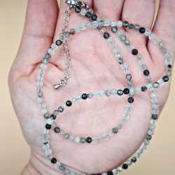 Krystal halskde med Facetslebne Perler 