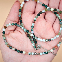 Krystal halskde med Facetslebne Perler 