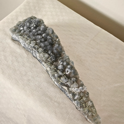 Grn Ametyst Druzy Aflangt stort stykke