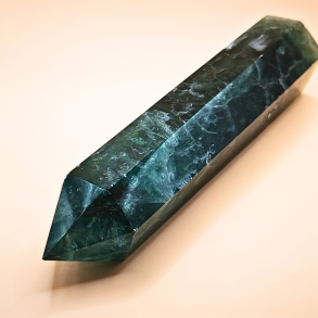 Stort Gr�n Fluorit T�rn