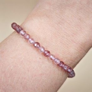 Jordb�rkvarts Armb�nd � Facetslebet 