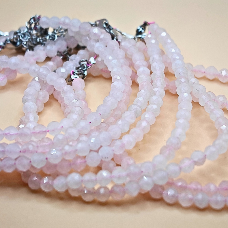 Rosakvarts Armb�nd � Facetslebet 