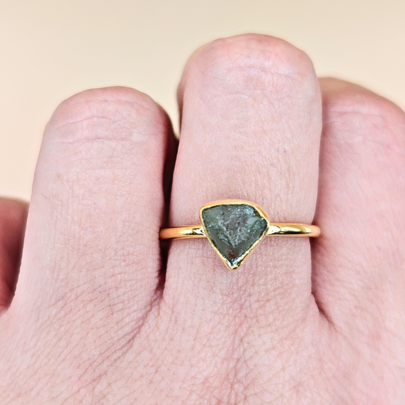 Moldavit Ring i Forgyldt s925 S�lv