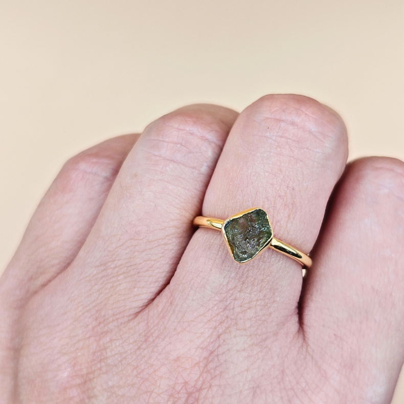 Moldavit Ring i Forgyldt s925 S�lv