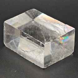 Optisk Calcit med regnbuer  100 g