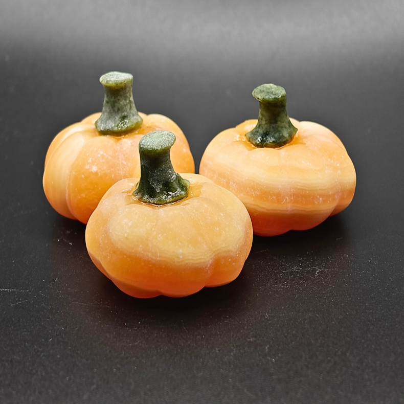 Grskar i Gul Calcit  ca. 4  4 cm