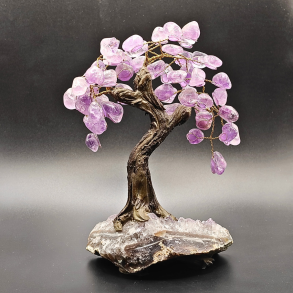 Tr�-figur med Ametyst � ca. 19 cm h�j