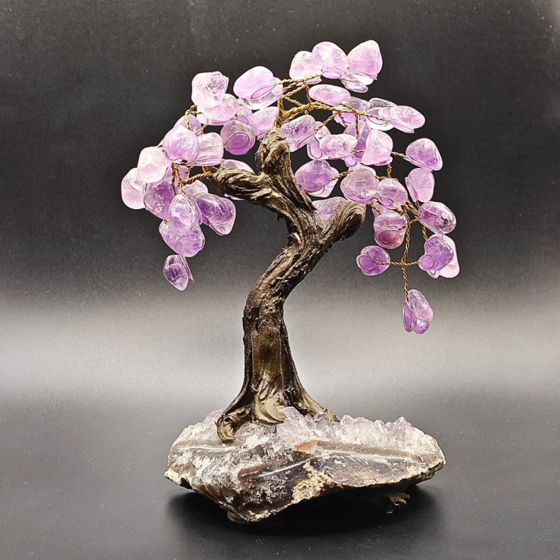 Tr-figur med Ametyst  ca. 19 cm hj