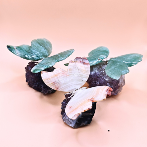 Sommerfugl p� Ametystklynge � Gr�n Kvarts eller Pakistansk Onyx