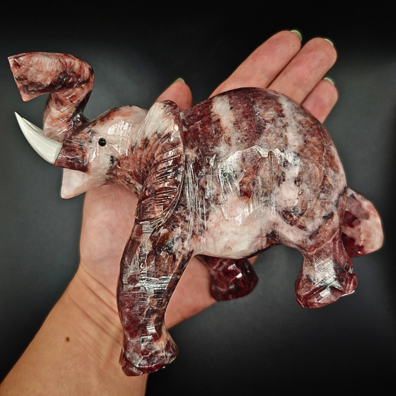 Elefant figur i Jaspis � ca. 12,5 � 13 cm / 800 g