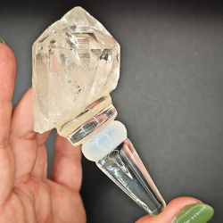 Vinprop med klar kvarts � eksklusiv og energifyldt