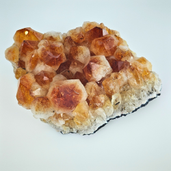 Br�ndt Citrin Klynge � Stor og Klar Krystal (ca. 2+ kg)