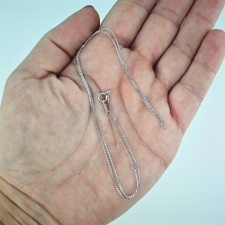 Fin Halsk�de � S�lv- eller Guldbelagt