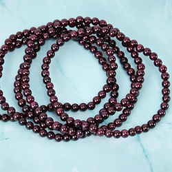 R�d Granat Armb�nd � 4 mm