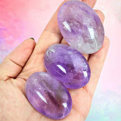 Ametyst Palm sten � Lys Lilla med Smuk Klarhed 