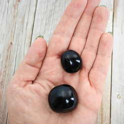 Sort Obsidian Lommesten