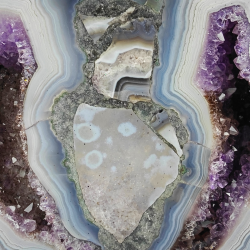 Agat Geode med Ametyst 