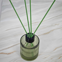 150 ml Riflet Rund Duftdiffusor Flaske � R�gfarvet Gr�n