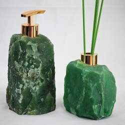 Frisk naturmagi og ro til badev�relset: Unikt s�bedispenser- &amp; diffusers�t i gr�n r� kvarts