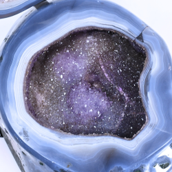 Stor Agat geode med ametyst � 9,8 kg