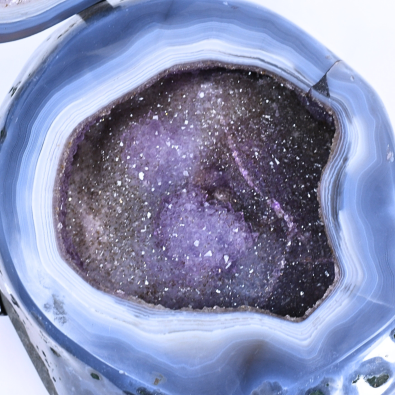 Stor Agat geode med ametyst � 9,8 kg