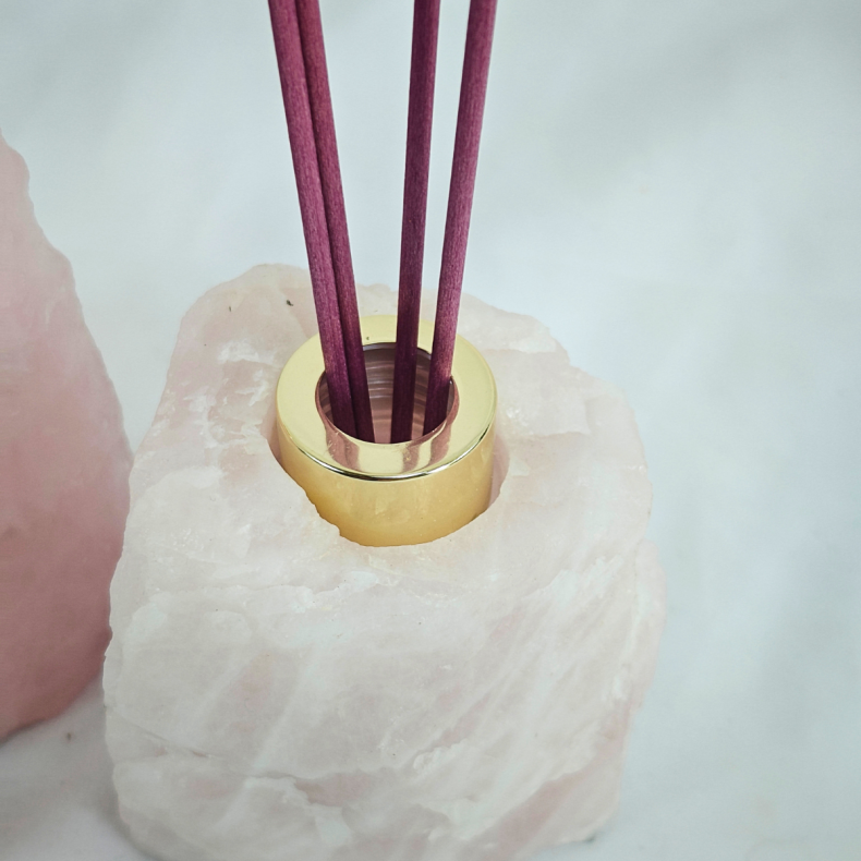 K�rlighed og bl�d luksus til badev�relset: Unikt s�bedispenser- &amp; diffusers�t i r� rosakvarts